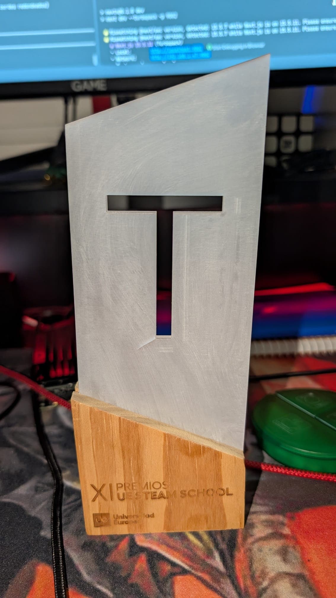 Trofeo Ganador — Premio universitario 2023