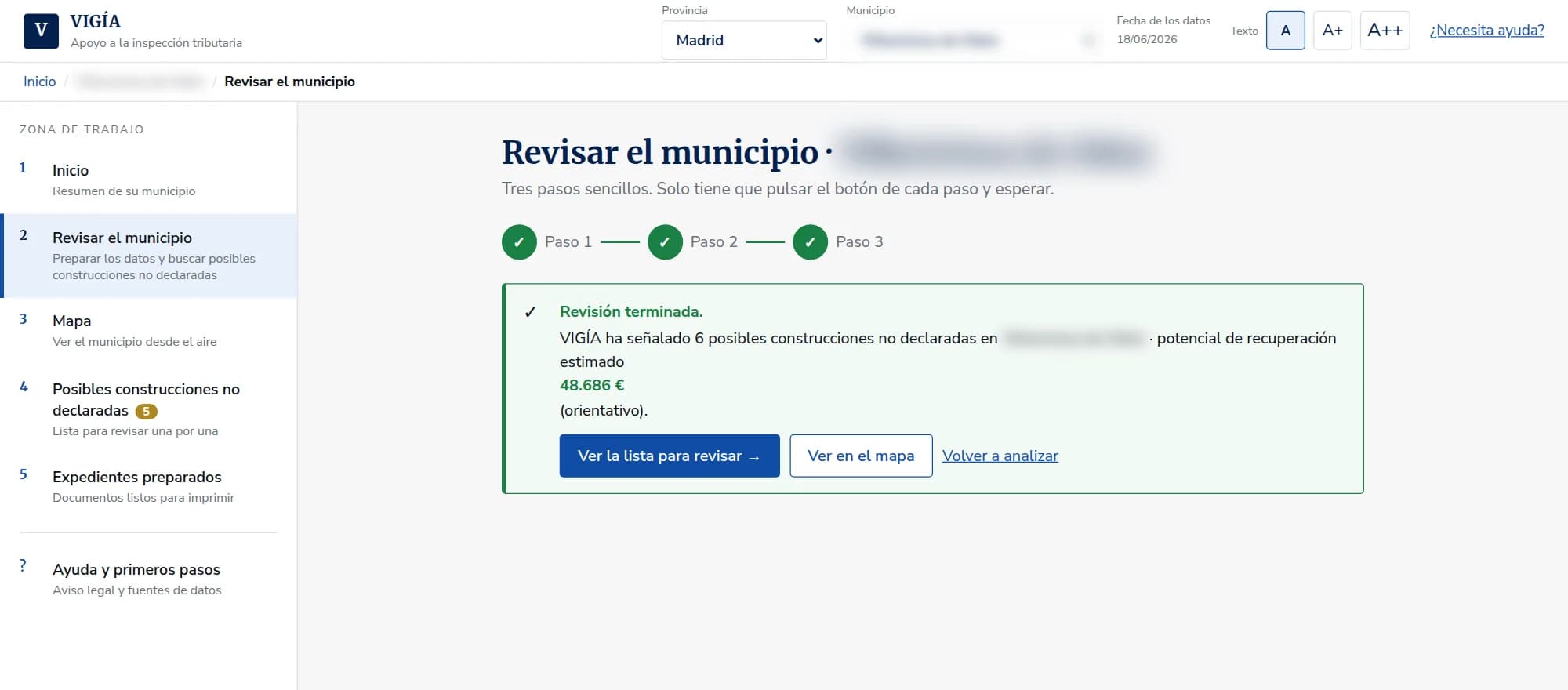 Pantalla Revisar el municipio con tres pasos completados y el resumen del resultado